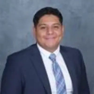 Daniel Reyes Loan Officer